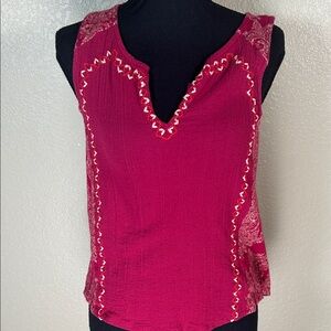 Lucky Brand Magenta Sleeveless Embroidered Split-Neck Tank
